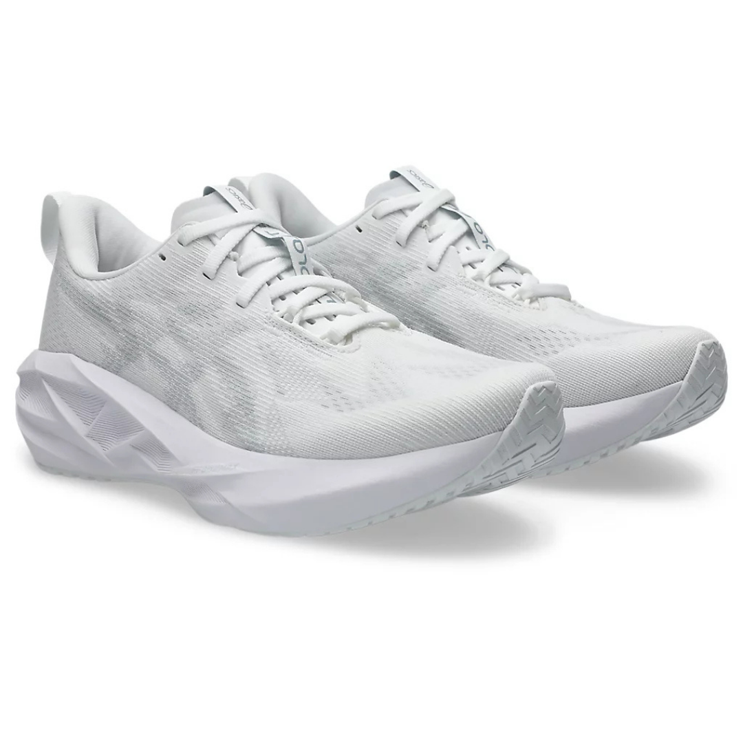 Novablast 5 - White/Piedmont Grey