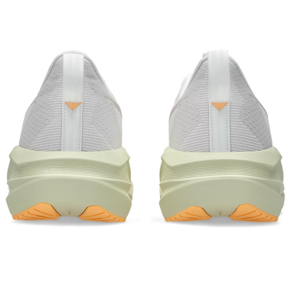 Novablast 5 -White/Fawn