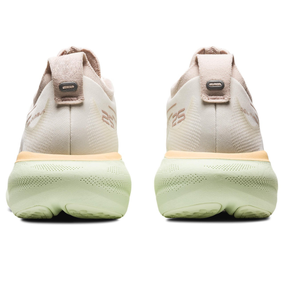 Nimbus 27 - White/Fawn