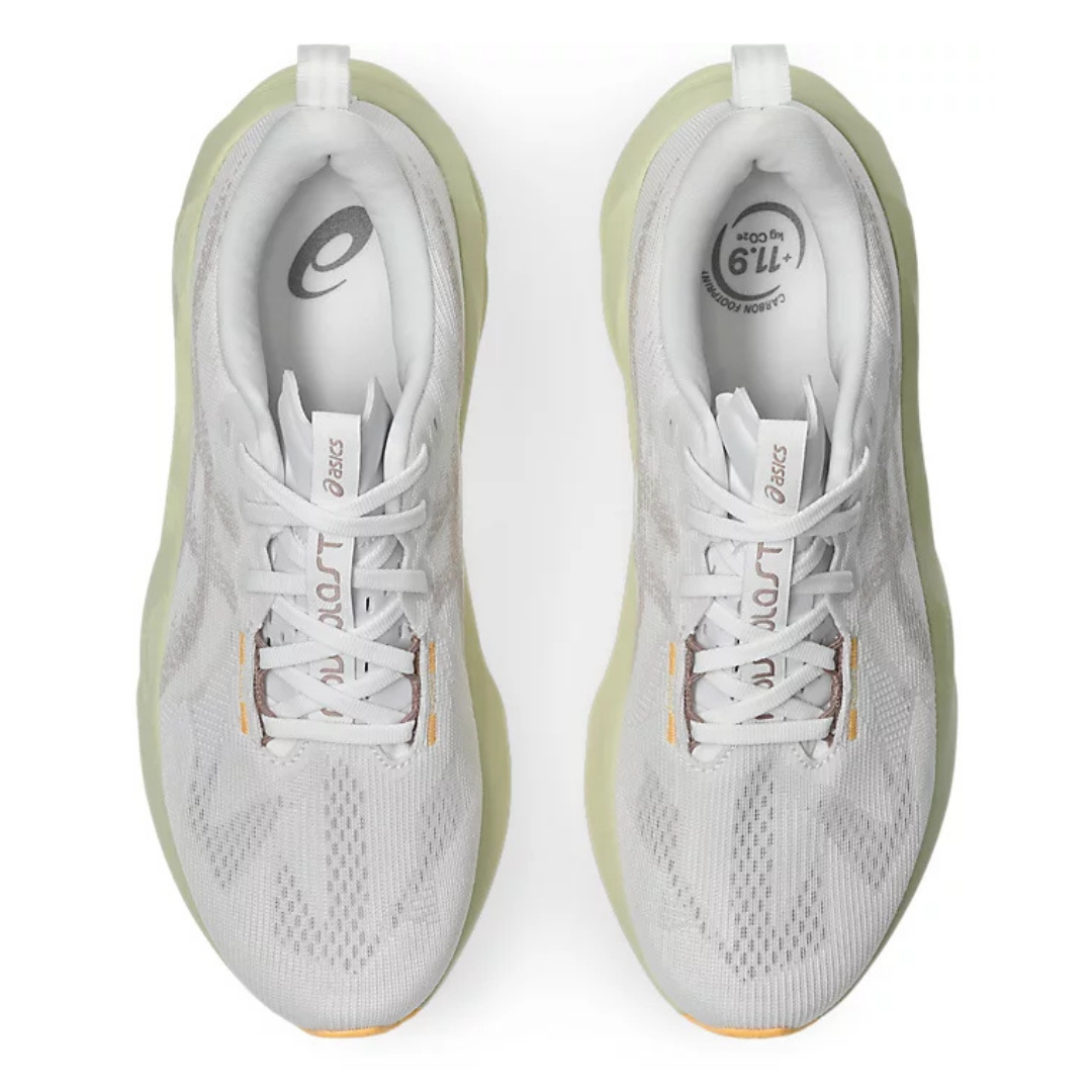 Novablast 5 -White/Fawn